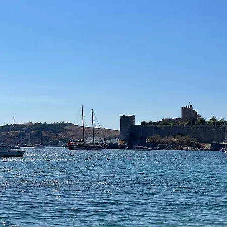 Bella Mila Suit מלון דירות 3*