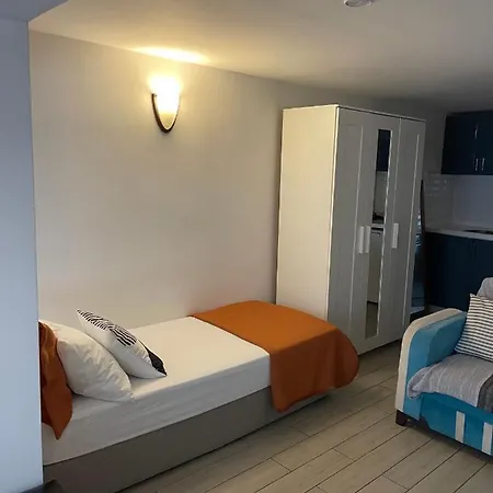 Bella Mila Suit Ξενοδοχείο με διαμερίσματα 3*